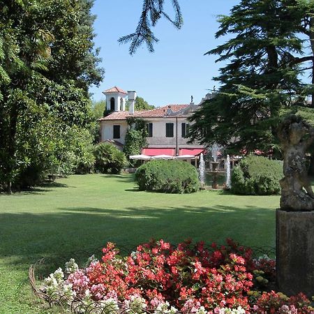 Hotel Villa Luppis Pasiano Di Pordenone Экстерьер фото
