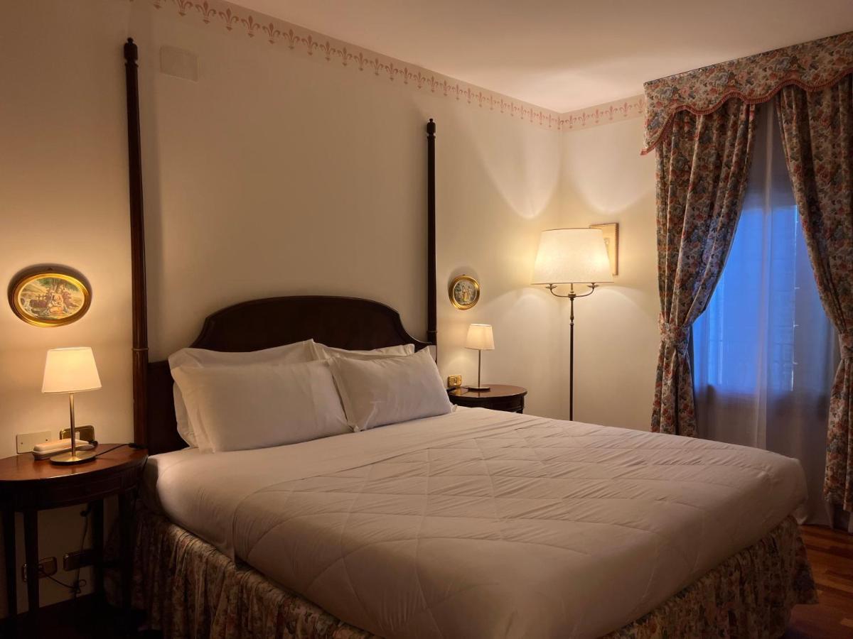 Hotel Villa Luppis Pasiano Di Pordenone Экстерьер фото