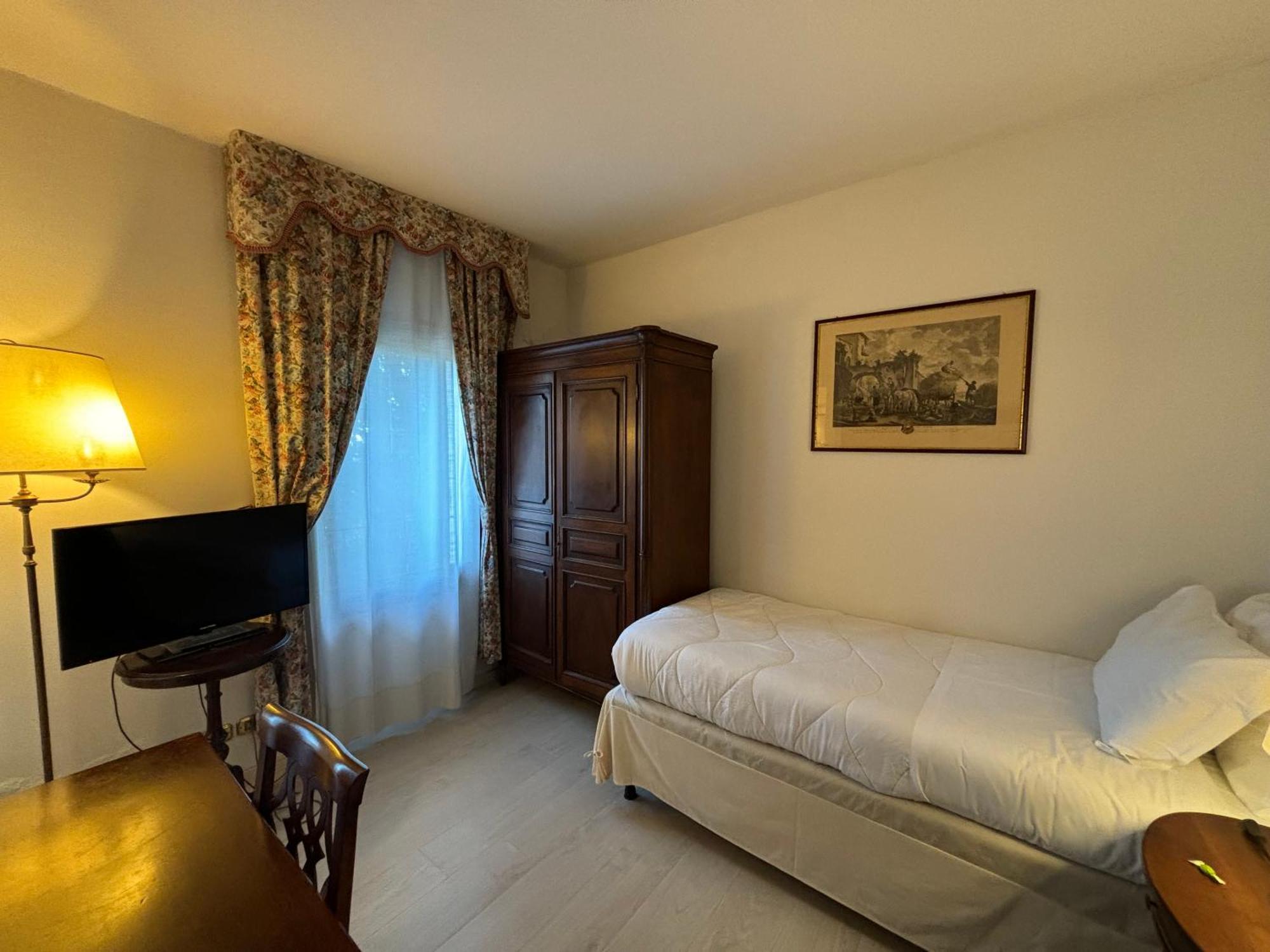 Hotel Villa Luppis Pasiano Di Pordenone Экстерьер фото