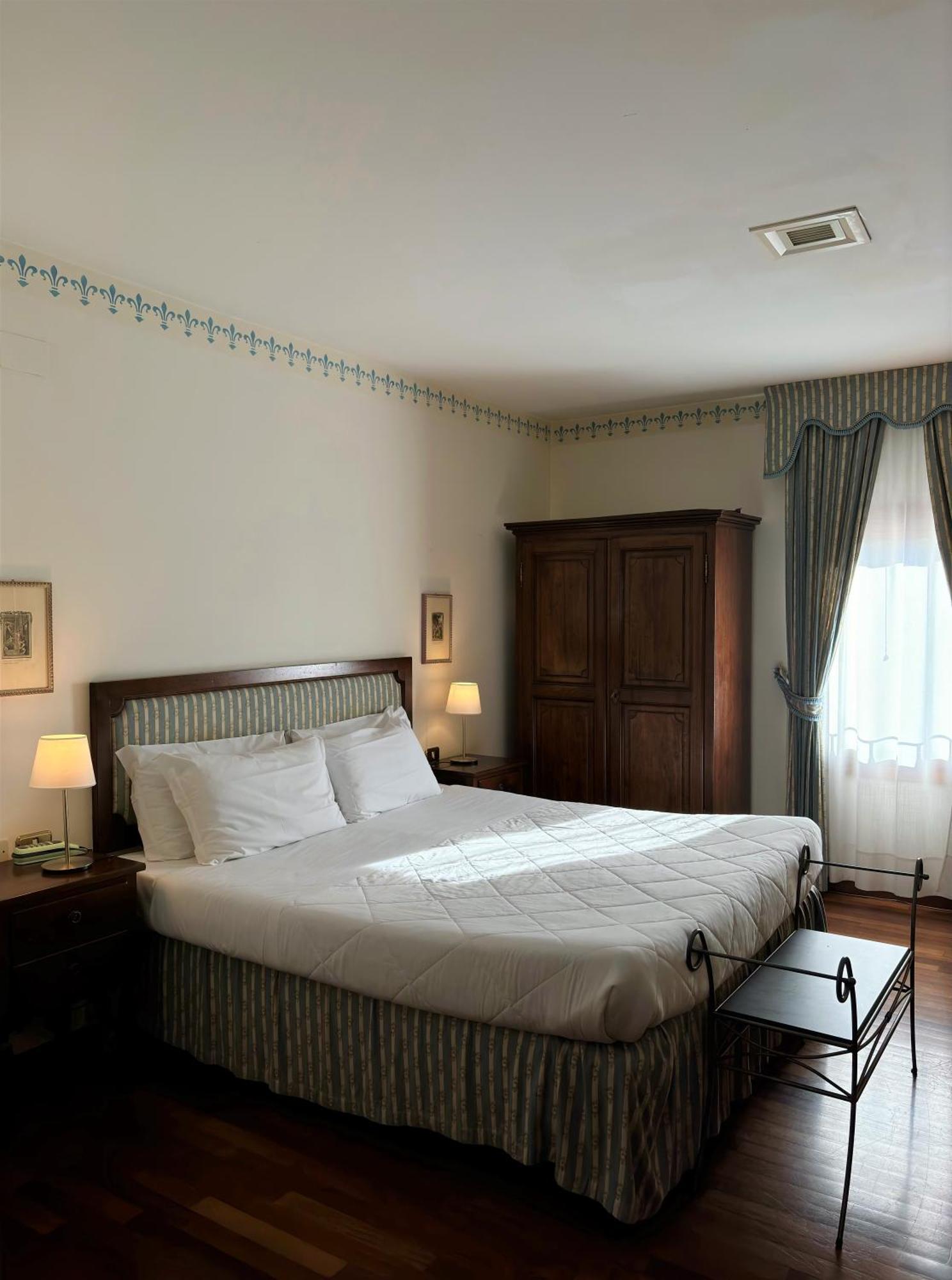 Hotel Villa Luppis Pasiano Di Pordenone Экстерьер фото