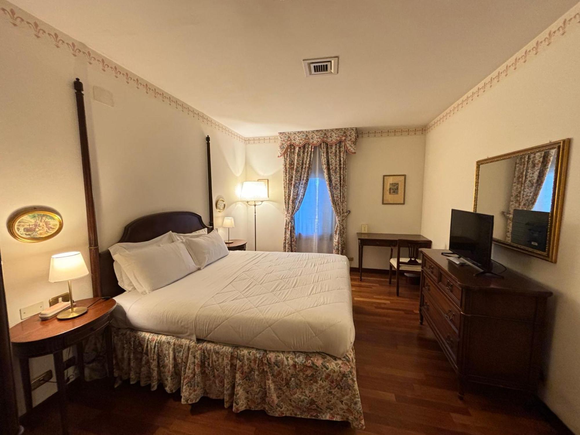 Hotel Villa Luppis Pasiano Di Pordenone Экстерьер фото