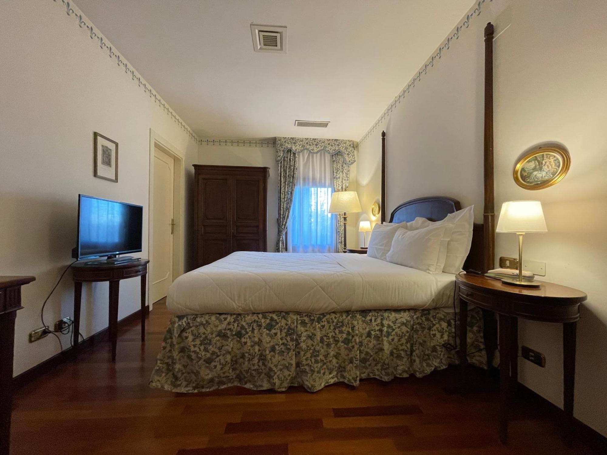 Hotel Villa Luppis Pasiano Di Pordenone Экстерьер фото