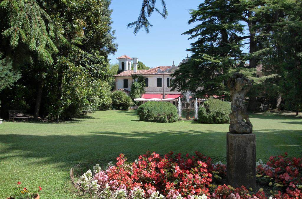 Hotel Villa Luppis Pasiano Di Pordenone Экстерьер фото